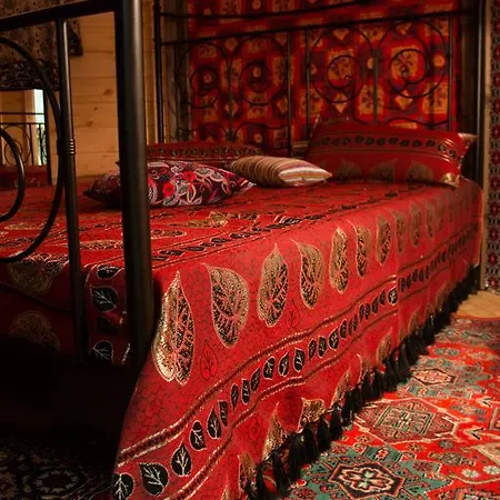 בית הארחה Little Tundra *