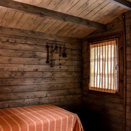 Little Tundra בית הארחה *