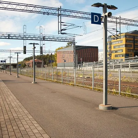 Little Tundra להטי